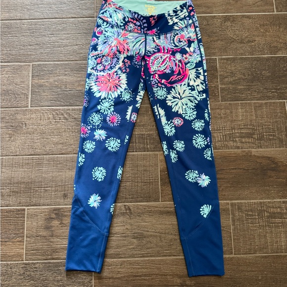 Lilly Pulitzer UPF 50+ Luxletic 26 High Rise Weekender Legging Soirée All Day L